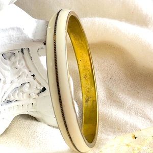 Stunning vintage brass and lucite cream bangle EUC